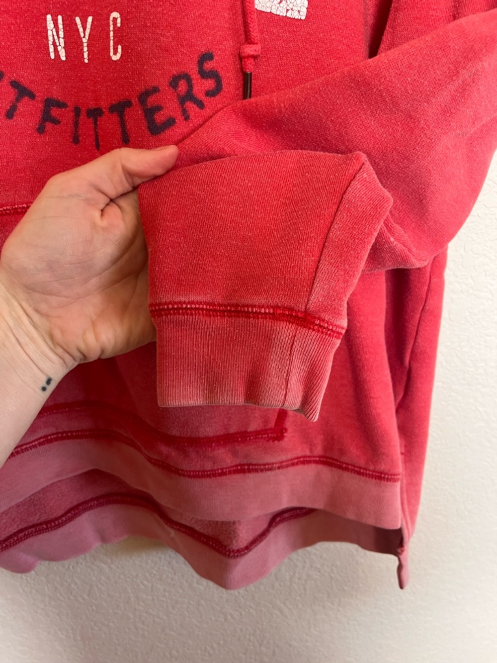 American Eagle Y2K Women’s Red Pullover Hoodie - The Original A.EAGLE - Picture 4 of 10